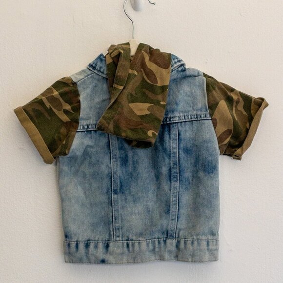 Camo Sleeve Denim Hooded Jacket Kids 3-4T Jean Vest Urban Streetwear Style - Picture 2 of 4